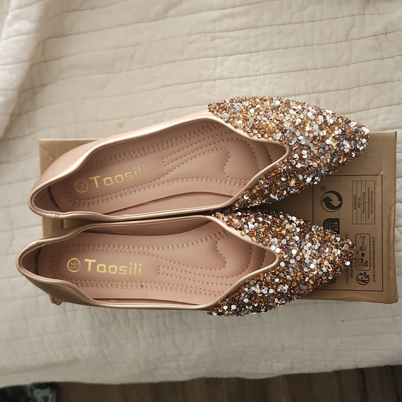 Shoes - Picture 2 of 2